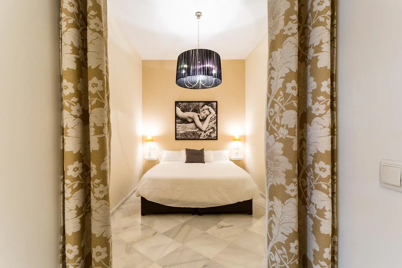 Plaza Nueva Duplex Apartment Seville