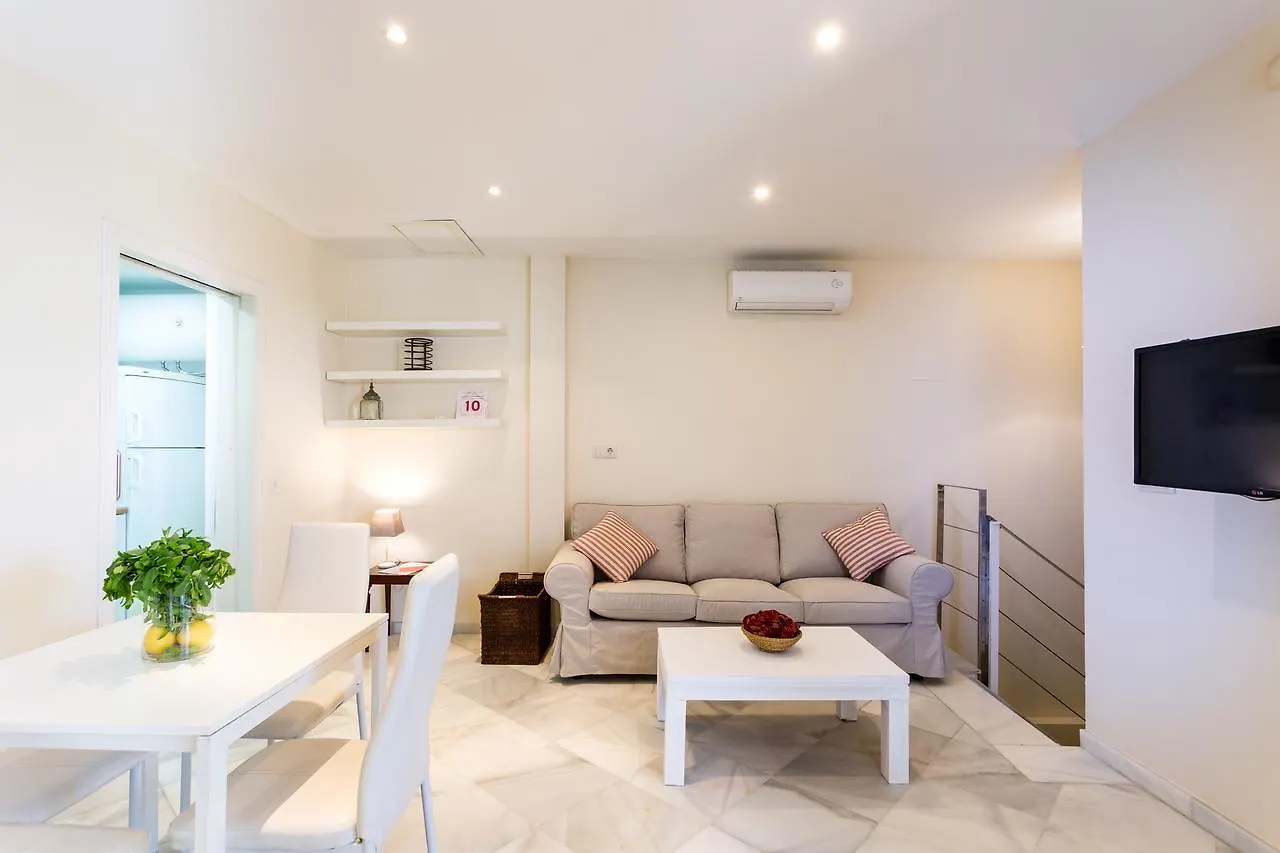 Plaza Nueva Duplex Apartment Seville 0*,